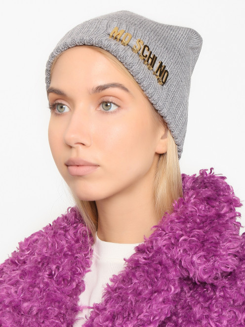 Шапка из шерсти с золотой фурнитурой Moschino - МодельОбщийВид