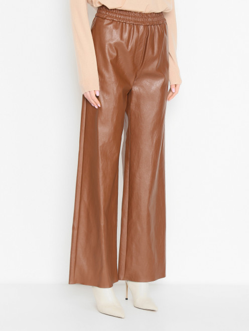 Брюки из экокожи на вискозе Weekend Max Mara - МодельВерхНиз