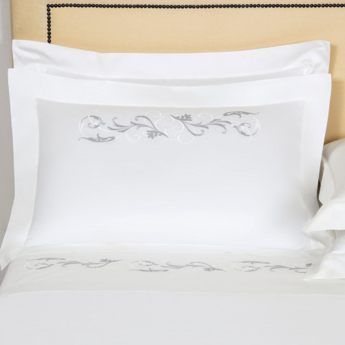 Наволочка TRACERY EMBROIDERY 65х65 см состав: 100% хлопок сатин Frette - Общий вид