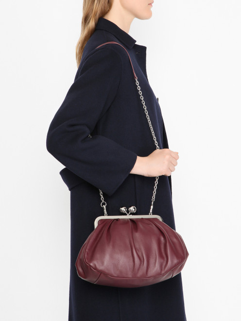 Сумка из гладкой кожи с ремнем Weekend Max Mara - МодельВерхНиз