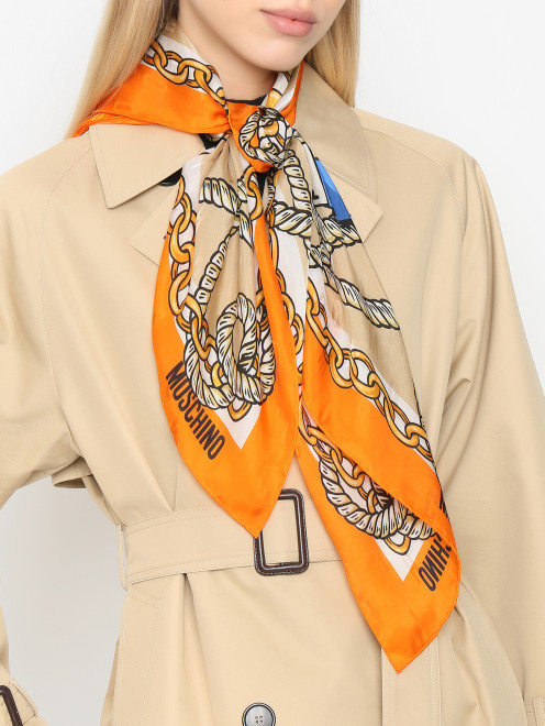 Платок из шелка с узором 90*90 Moschino - МодельОбщийВид