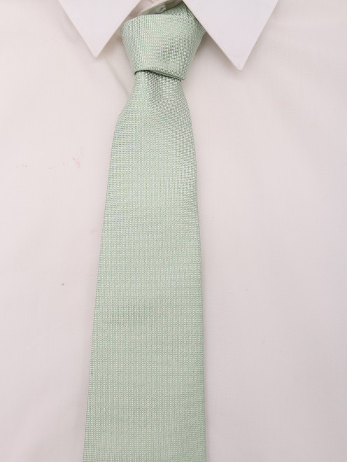 Широкий галстук из шелка Isaia - МодельОбщийВид