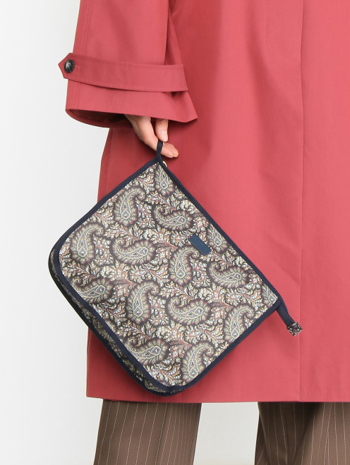 Косметичка на молнии с узором и логотипом Etro - МодельОбщийВид