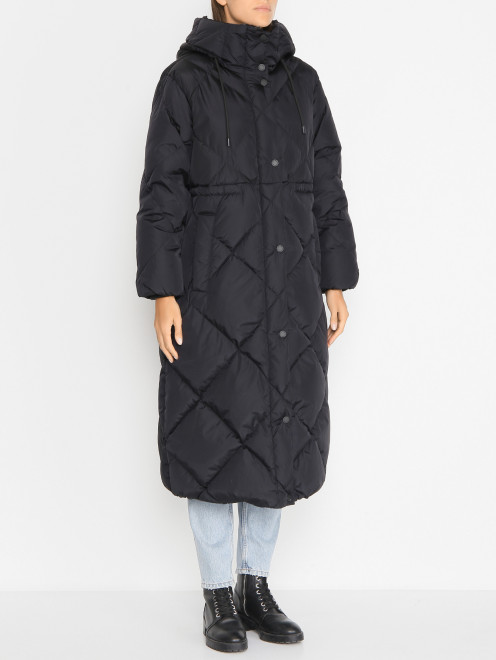 Удлиненный стеганый пуховик с капюшоном Weekend Max Mara - МодельВерхНиз