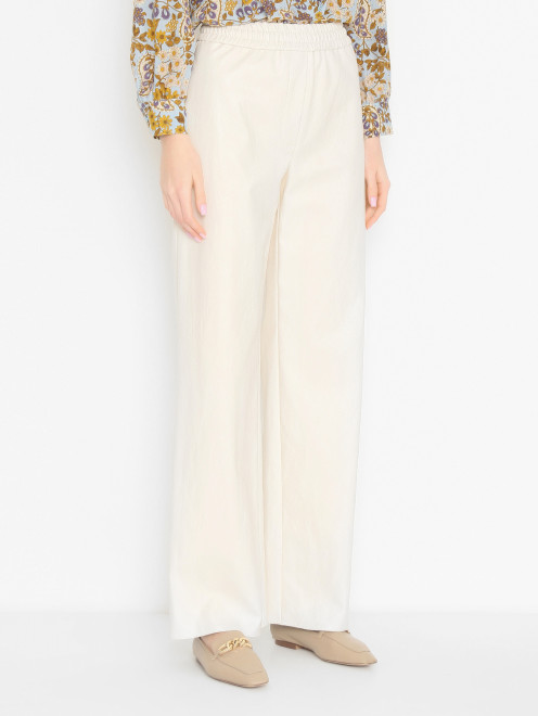 Брюки из эко-кожи на вискозе Weekend Max Mara - МодельВерхНиз