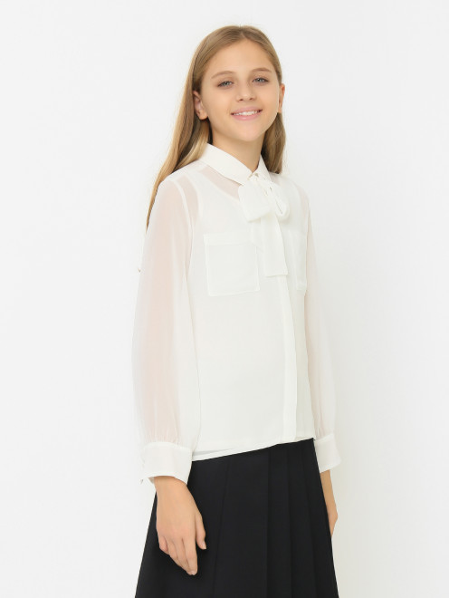 Блуза с бантом и накладными карманами Ella B - МодельВерхНиз