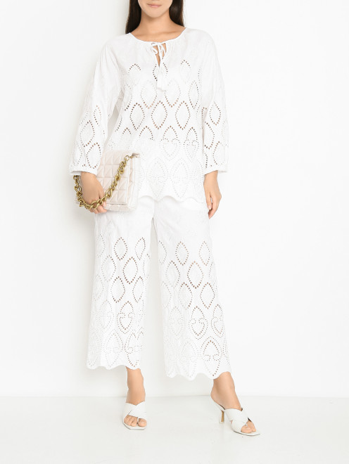 Блуза свободного кроя из хлопка с вышивкой ришелье Marina Rinaldi - МодельОбщийВид