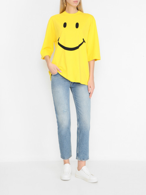 Футболка из хлопка с вышивкой Moschino - МодельОбщийВид