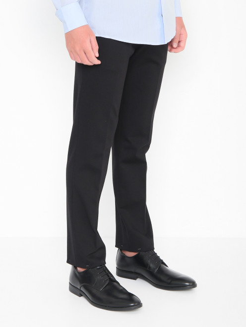 Однотонные брюки из вискозы с карманами Dal Lago - МодельВерхНиз