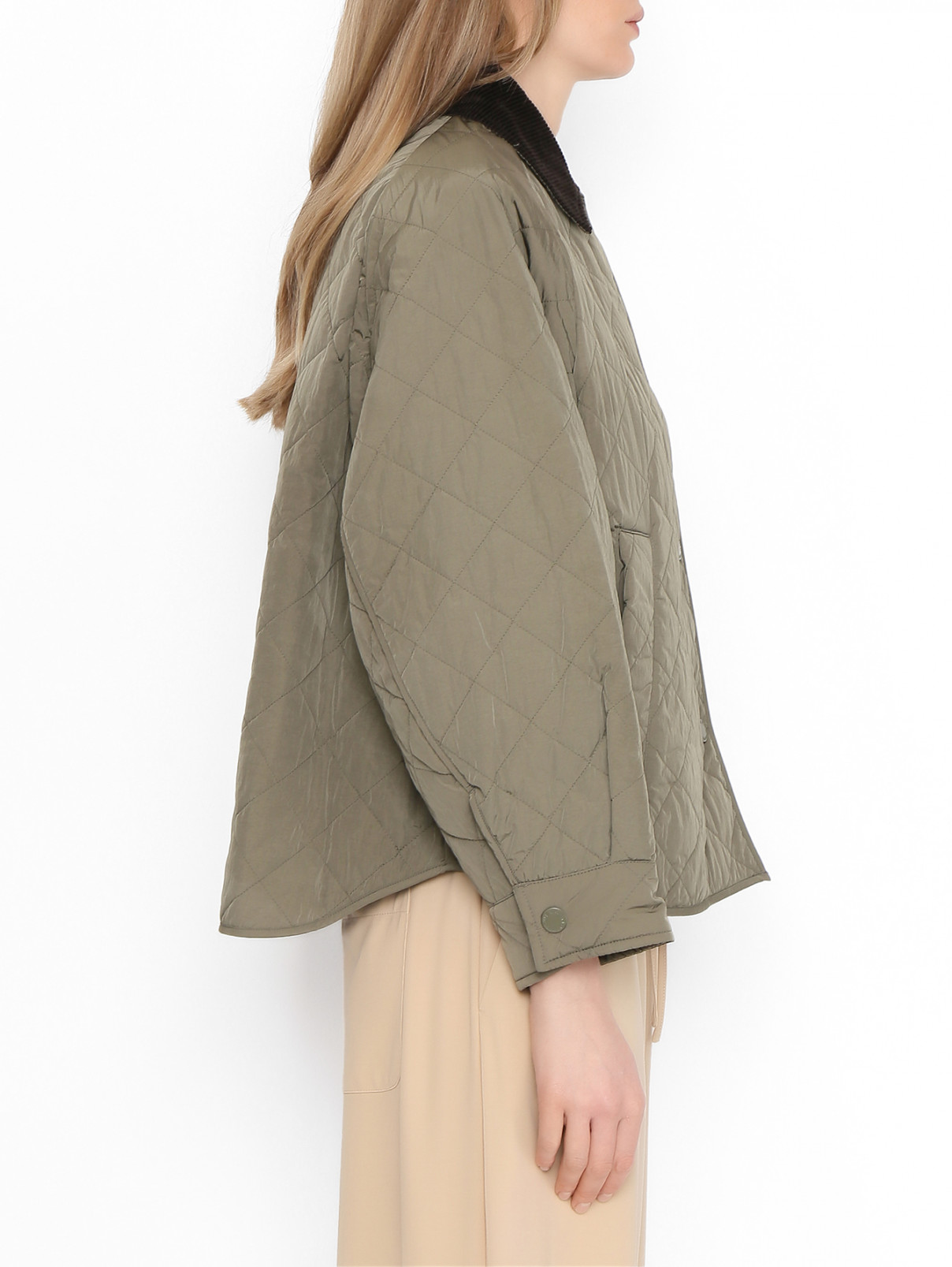 Weekend Max Mara зеленая стеганая куртка свободная кроя (766673