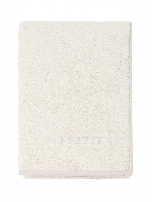 Махровое полотенце с логотипом Frette - Обтравка1