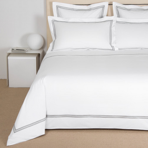 Пододеяльник TRIPLO POPELINE 240х220 см состав: 100% хлопок поплин Frette - Общий вид