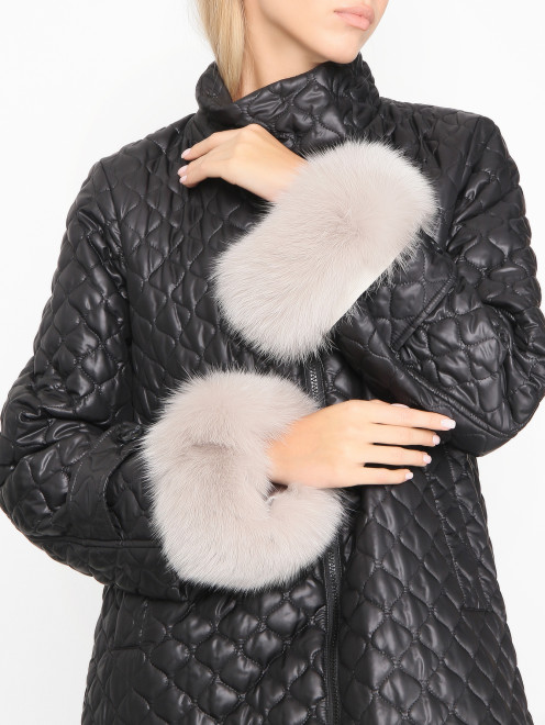 Манжеты из меха лисы Max Mara - МодельОбщийВид
