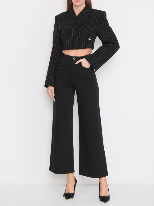 Широкие джинсы на высокой посадке Weekend Max Mara - МодельОбщийВид
