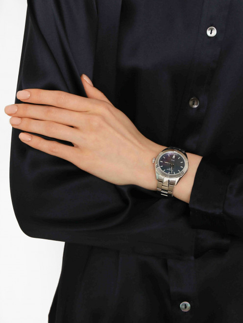 Часы кварцевые на стальном браслете Classic Tissot - МодельОбщийВид