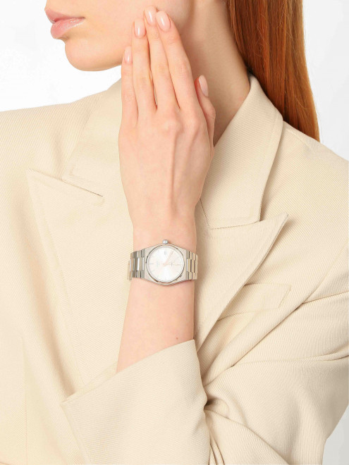 Часы кварцевые на стальном браслете Tissot - МодельОбщийВид