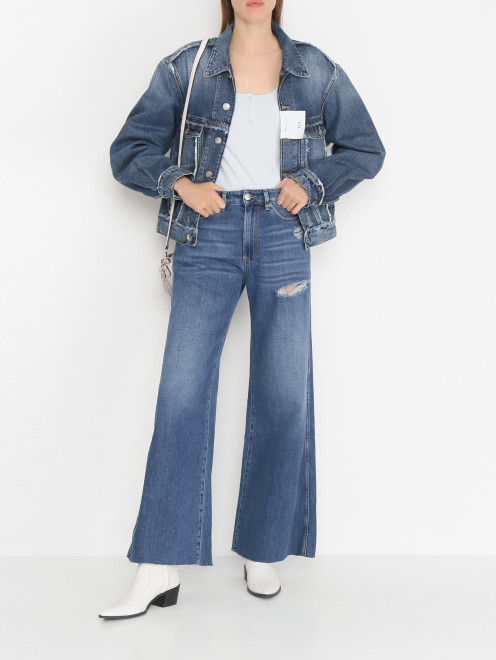 Широкие джинсы с потертостями 3x1 - МодельОбщийВид