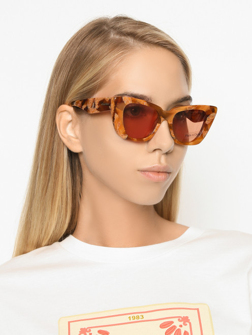 Солнцезащитные очки в роговой оправе Max Mara - МодельОбщийВид
