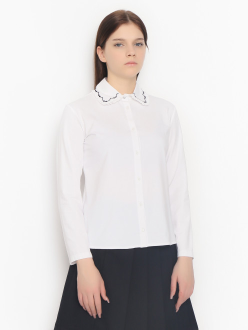 Трикотажная блуза с вышивкой Ella B - МодельВерхНиз