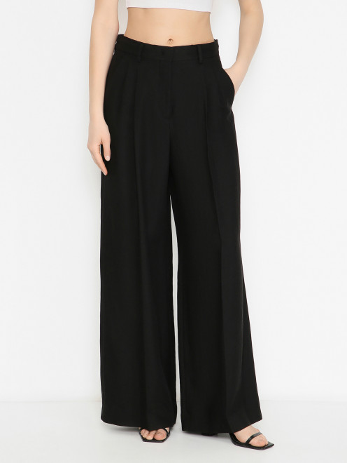 Свободные брюки с защипами Weekend Max Mara - МодельВерхНиз