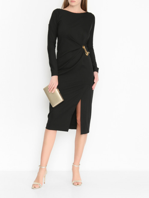 Платье-миди с длинным рукавом и золотой цепочкой Moschino - МодельОбщийВид